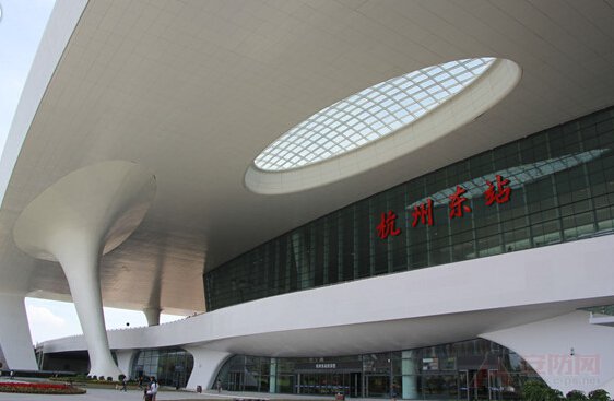 中国最大火车站排名, 亚洲最大/世界载客量之最