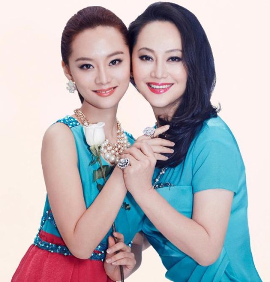 中国娱乐圈十大明星“最美母女”组合之姐妹花颜照PK