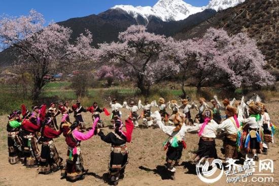 点击图片翻到下一页>> 中国最美西藏-林芝桃花文化旅游节六大看点