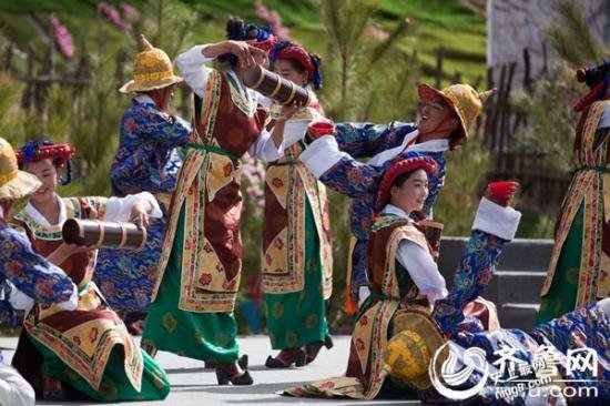 点击图片翻到下一页>> 中国最美西藏-林芝桃花文化旅游节六大看点