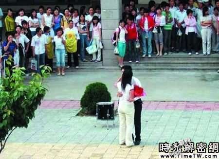 「史上最牛的求爱」和「最牛迎亲车队」超级震撼