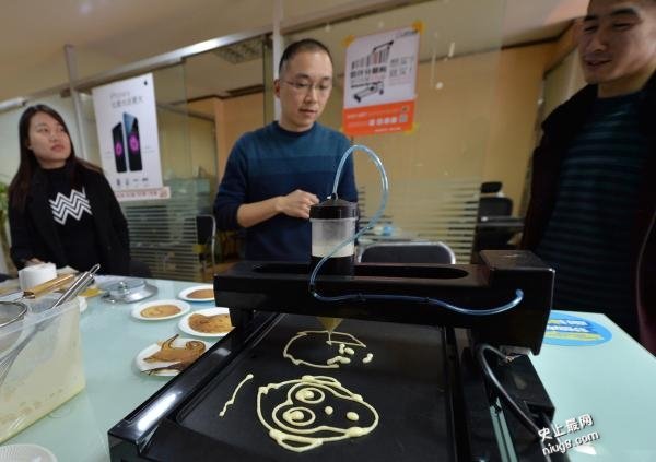 酷发明动漫煎餅机 成都男子研发3D煎饼印表机