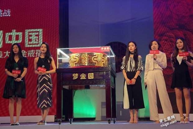 世界上最大的金戒指82.2千克金戒指