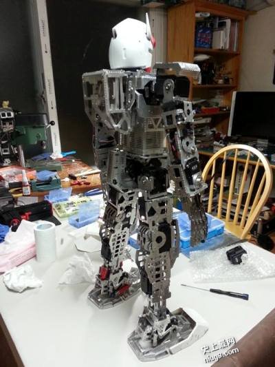 史上最灵活可动式机器人RX-78-2 Gundam
