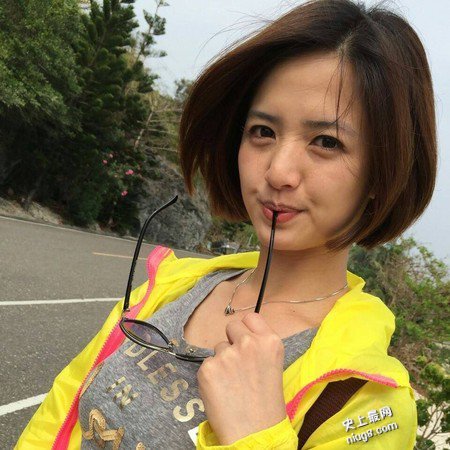 《甘味人生》臧芮轩又是气象美女主播？