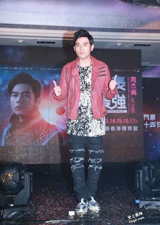 周杰伦Jay明年香港巡回演唱 老婆昆凌和女儿Hathaway来港庆生