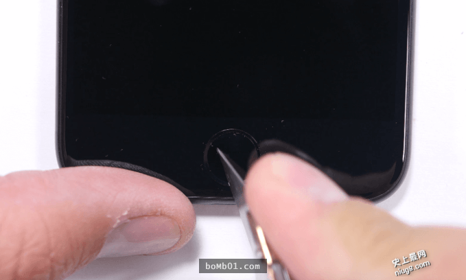 iPhone 7做机身耐刮、火烤与折弯测试，结果让人有点惊讶