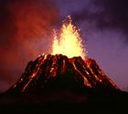 震撼！火山喷发瞬间壮观的景象（图）