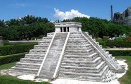 西班牙玛雅金字塔,玛雅文明的瑰宝-数百座建筑物