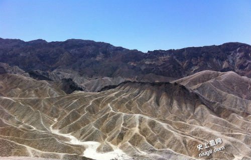 美国死亡谷现状是怎样,揭露死亡谷石头漂