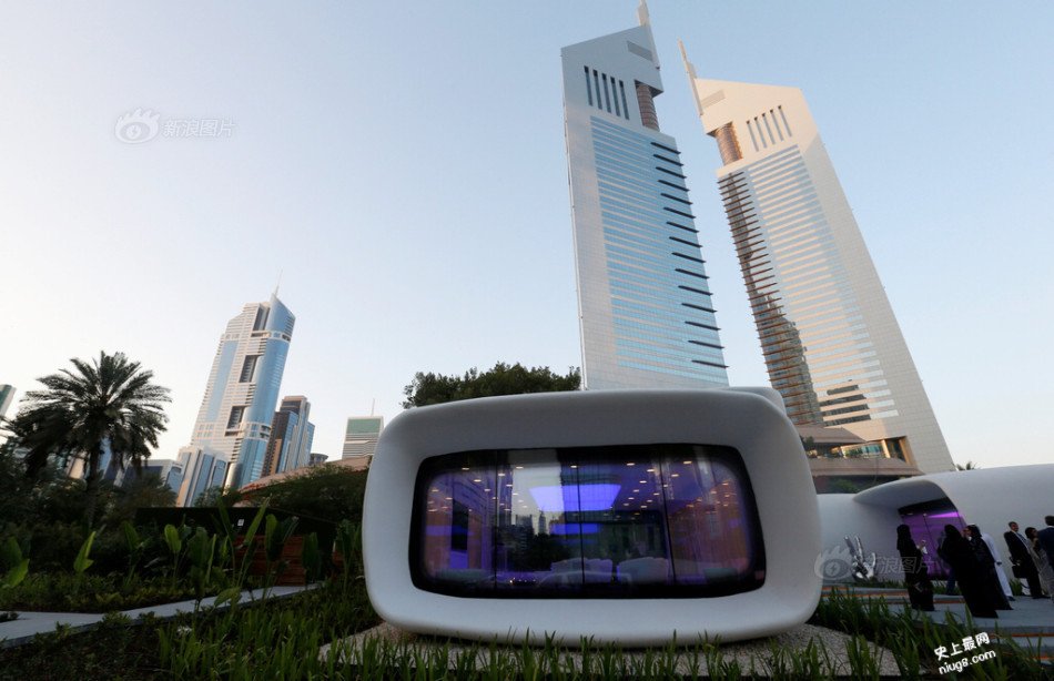 世界上首座3D打印办公室亮相迪拜街头和市民见面