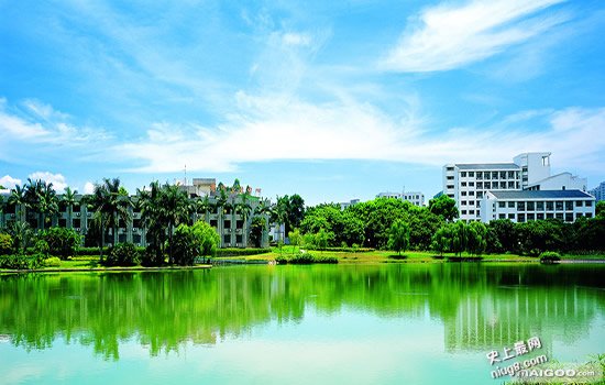 最新中国最美10座大学 你的母校上榜了吗