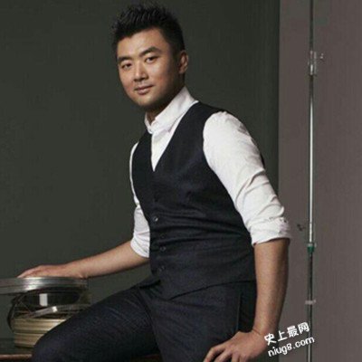 赵丽颖新的经纪人黄斌 前经纪人张越家发微博酸