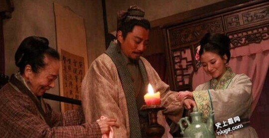 水浒新说：宋江用四招就完成梁山抢班夺权