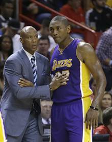 NBA》湖人与老将世界和平续约