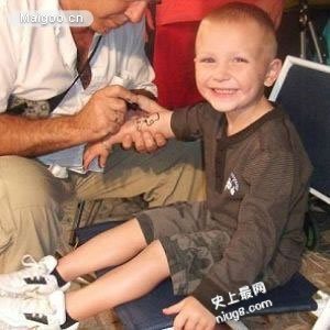 纹身好吗？ 10大纹身后的恐怖后果,