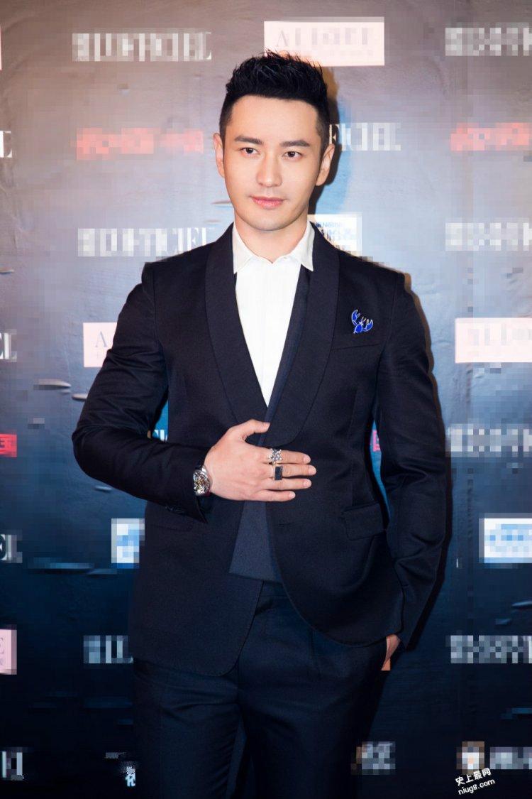 黄晓明携鲜肉团帅气来袭 获奖感言成金句