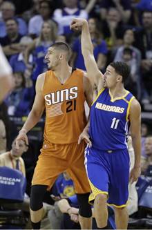 NBA》浪花兄弟各30分 勇士大浪湮灭太阳