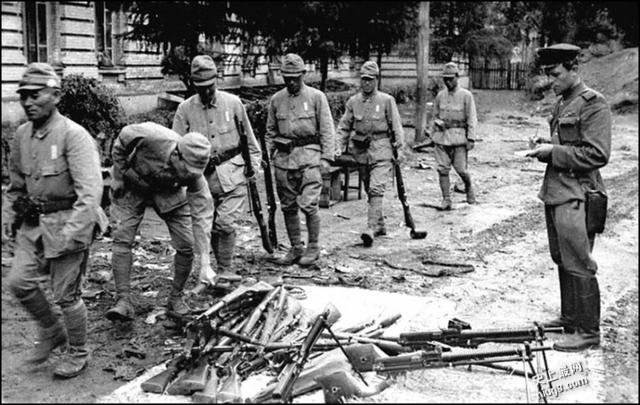 二战时苏联号称总兵力1300万 为何迟迟不对关东军