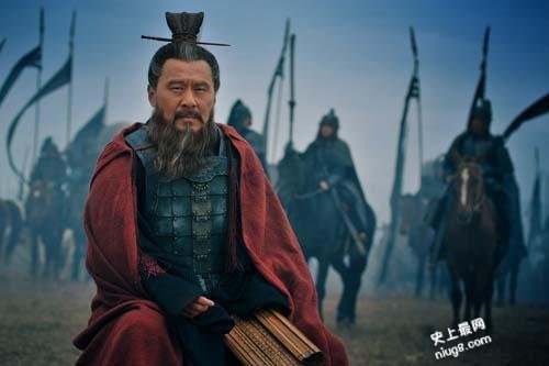三国最会认干爹的谁  凭吕布的本事为什么要认干