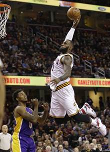 NBA骑士送莫兹柯夫冠军戒 胜利却留下