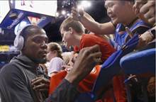 <NBA》勇士客场大胜雷霆 收视创3年最佳