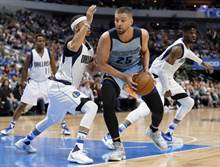 NBA》右膝伤完换左膝 「豪」友帕森斯整季