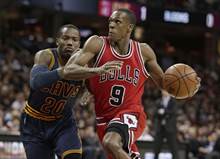 NBA》隆多总算破冰？返先发飙得分新高