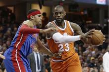 NBA》小皇帝大三元 骑士主场击溃活塞